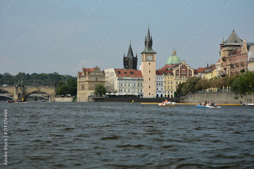 Obraz premium Blick zum Smetana-Museum in Prag