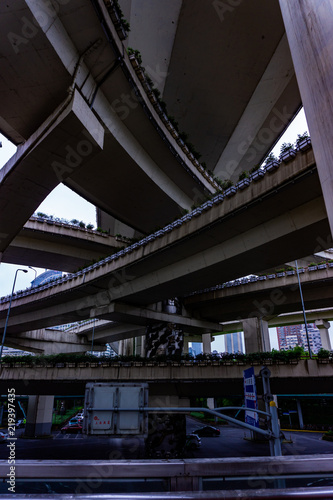 Autobahnen in Shanghai auf Brücken