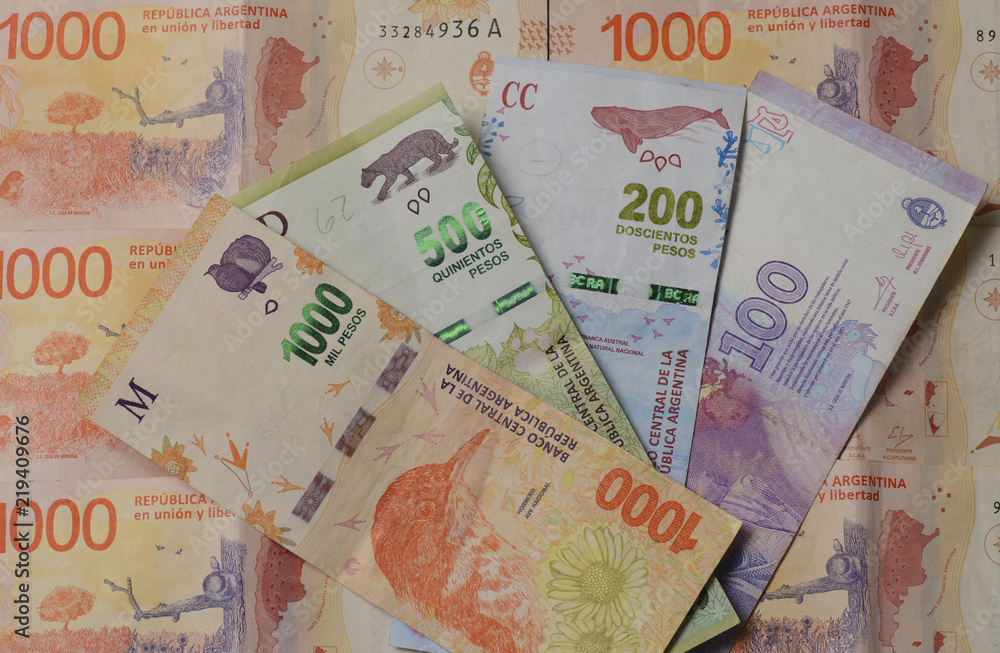 Pesos Argentinos, papel moneda de argentina, economía. Billete Peso  Argentino. Stock Photo | Adobe Stock