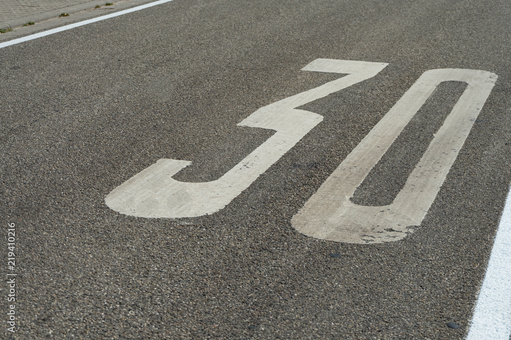 Fotografie Straße 30er-Zone