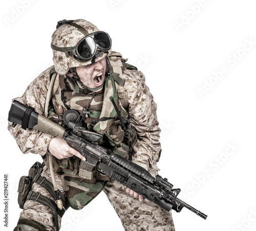 Foto Studio shoot of modern infantry soldier, U
