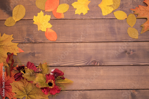 秋 落ち葉 木目 背景 シンプル Stock 写真 Adobe Stock