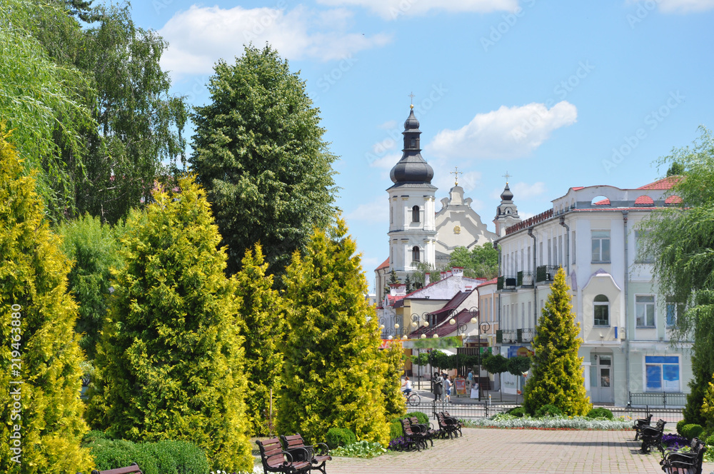  Pinsk. View from the city square on the Church of the Assumption of the Blessed Virgin Mary