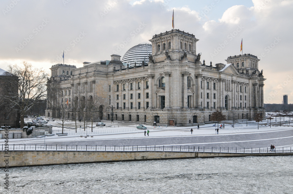 Reichstag im Winter