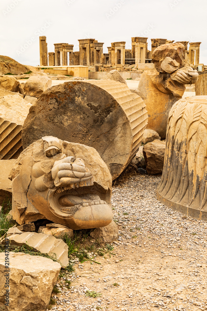 Fototapeta premium Islamic Republic of Iran, Shiraz. Persepolis, Parsa. The ceremonial capital of the Achaemenid Empire (ca. 550–330 BC). Achaemenid style of architecture. UNESCO World Heritage Site.