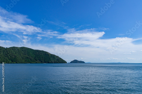 琵琶湖の北部の景色（滋賀県、日本） © KEIKOLovesNature