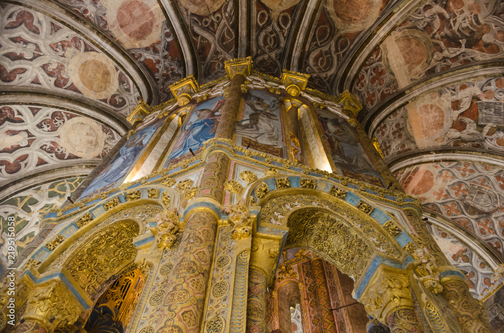 Pinturas en el interior del orPinturas en el interior del oratorio del Convento de Cristo de Tomar, Portugal. 
