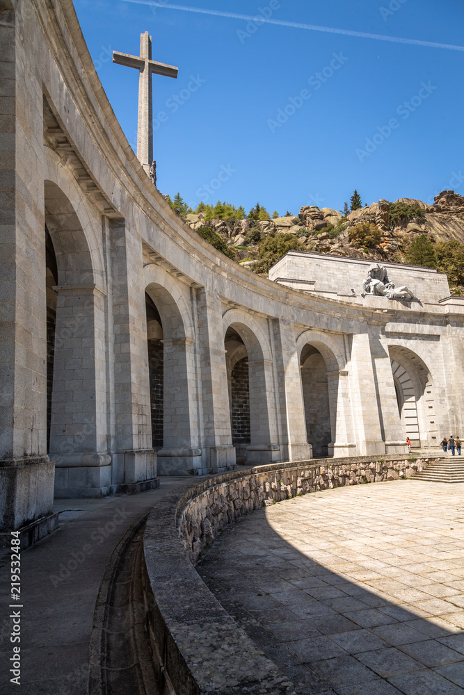  San Lorenzo de El Escorial. Outdoor view of The Valle de los Caidos or Valley of the Fallen. Build near Madrid, to honour and bury those who died in Spanish Civil War, including General Franco.
