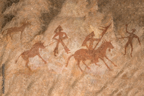The image of the life of ancient people on the wall of the cave. history, archeology.