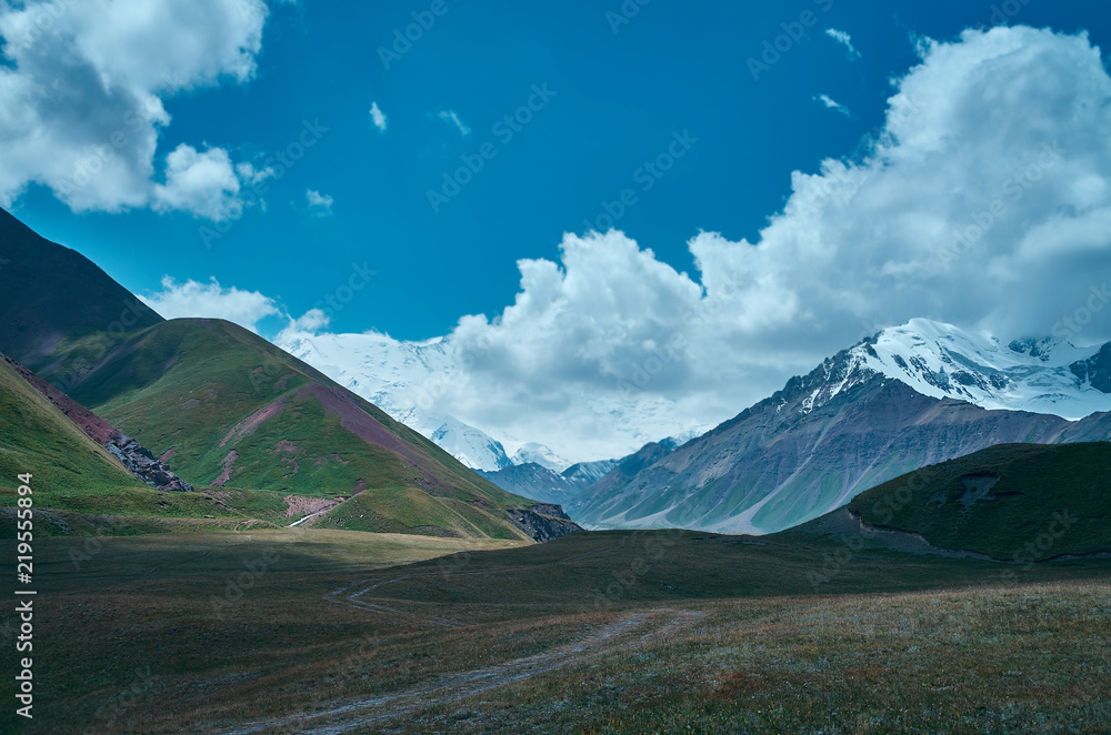 Fototapeta premium Alay Valley