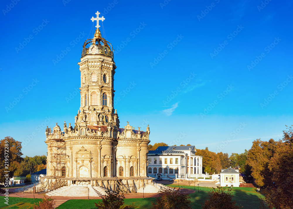 Obraz premium Russian Church in Dubrovitsy at Podolsk city at Moscow Russia