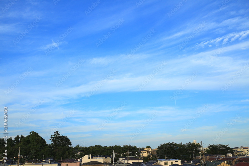 晩夏～早秋　青空　雲　街並み