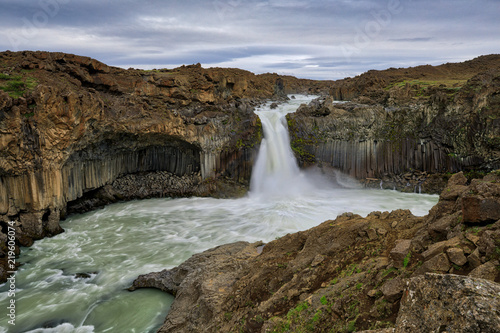 Aldeyjarfoss Waterfalls with Basalt Columns © Taha
