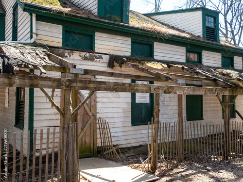 Wallpaper Mural decaying house from abandoned village in New Jersey Torontodigital.ca