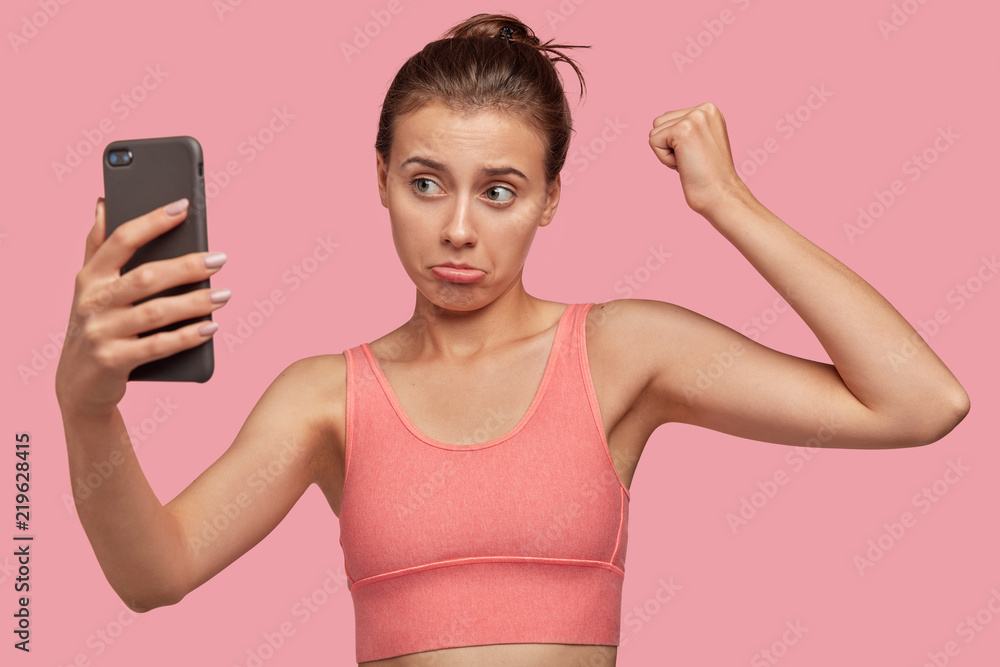 How to Take the Perfect Selfie: Tips and Poses | Skylum Blog