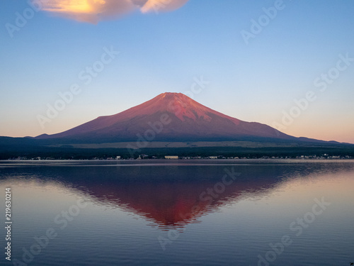 富士山と山中湖