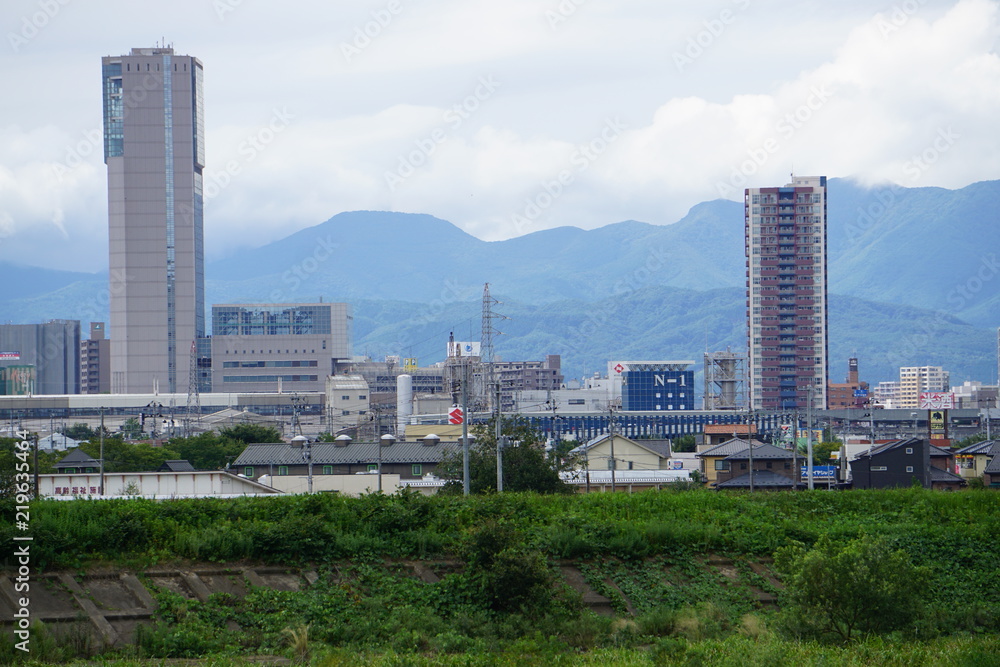 Fototapeta premium 郡山市風景