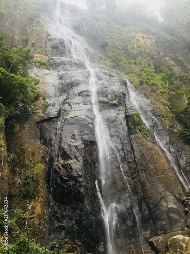 bambarakanda waterfall in srilanka