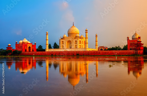 Принти на полотні Taj Mahal, Agra, India, on sunset