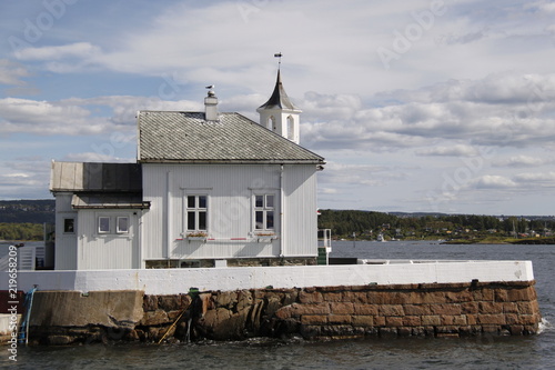 Canvas Print Chapelle sur le fjord de Oslo, Norvège