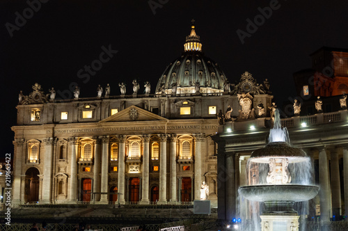 Saint Peter's Basilica at night, Vatican 