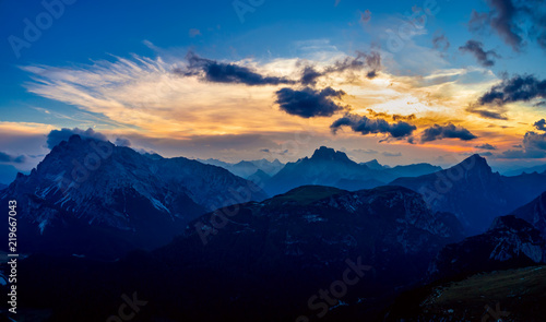 Narodowy Park Przyrody Tre Cime W Alpach Dolomitowych. Piękna przyroda Włoch.