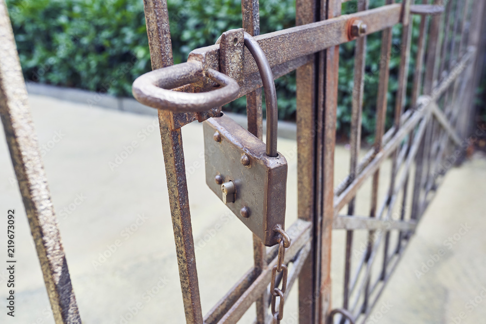 Rusty lock on iron door Rusty lock on iron door