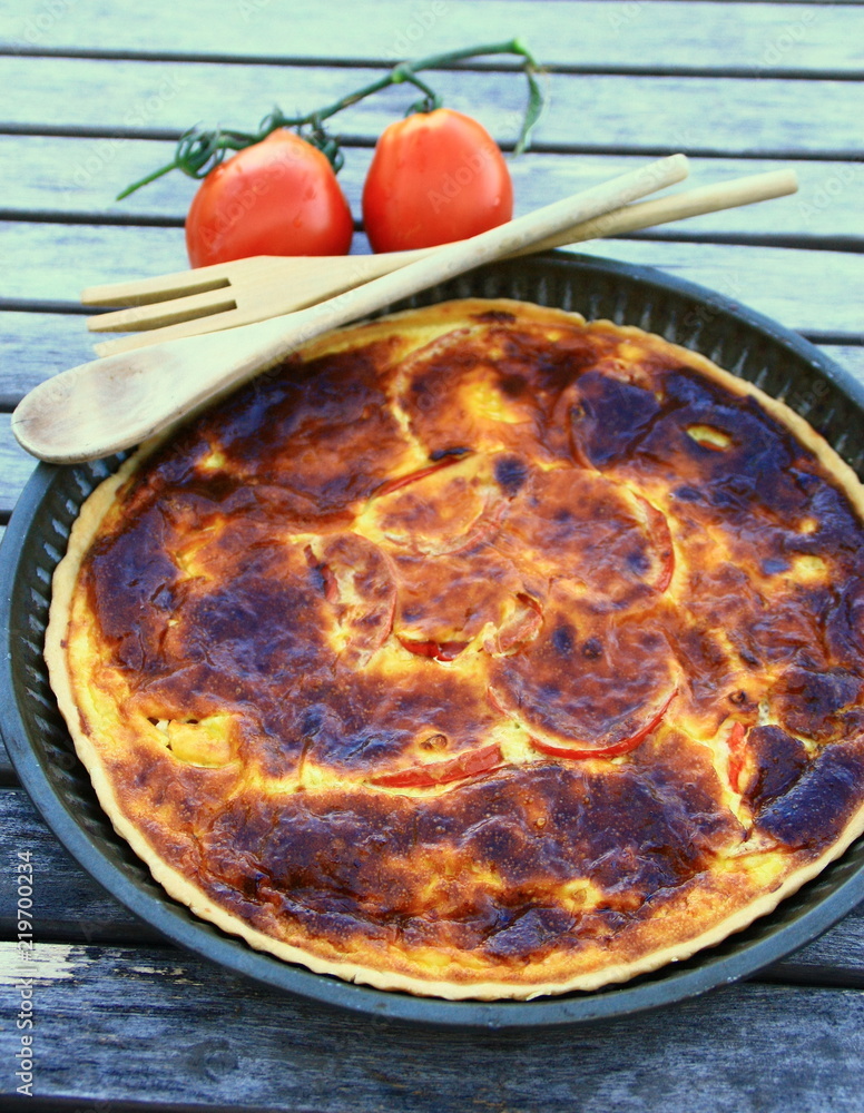 Fotografie quiche aux tomates d'été