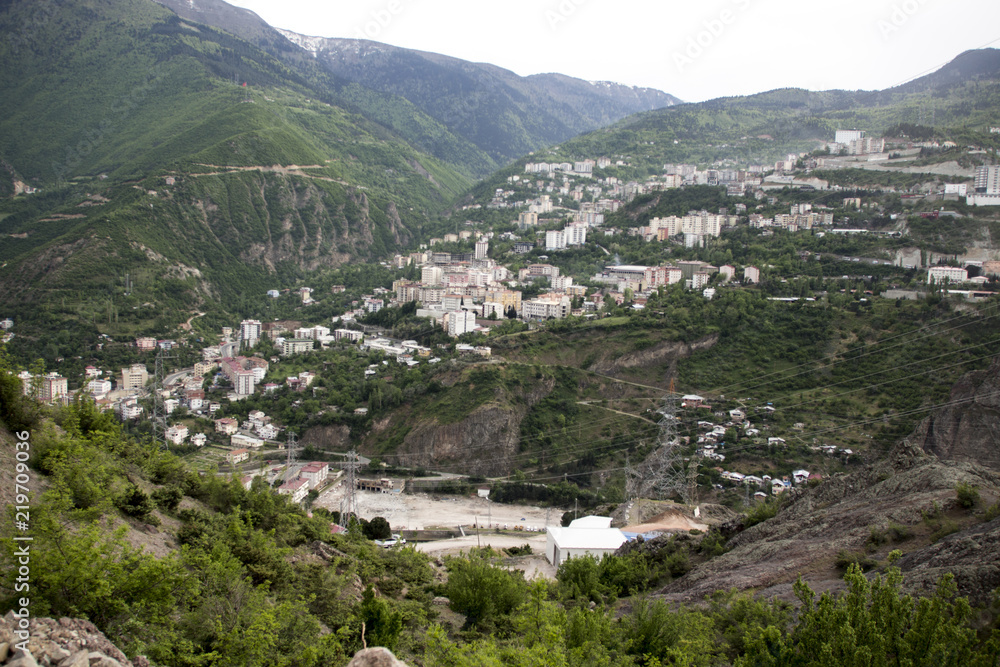 Obraz premium Green Mountain View, Houses, Green High Hill