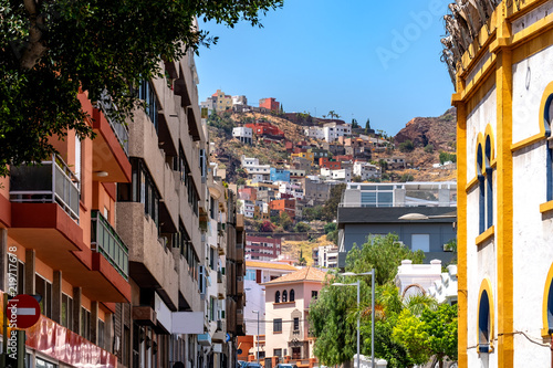 Fototapeta Naklejka Na Ścianę i Meble -  In der Innenstadt von Santa Cruz de Tenerife.