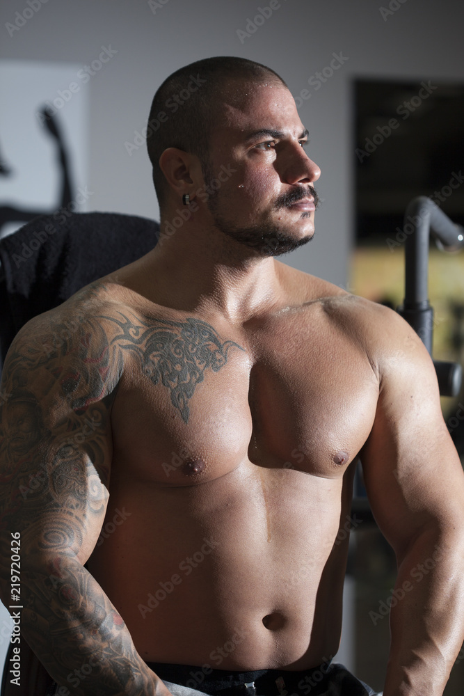 Obraz premium The man who bodybuilding 