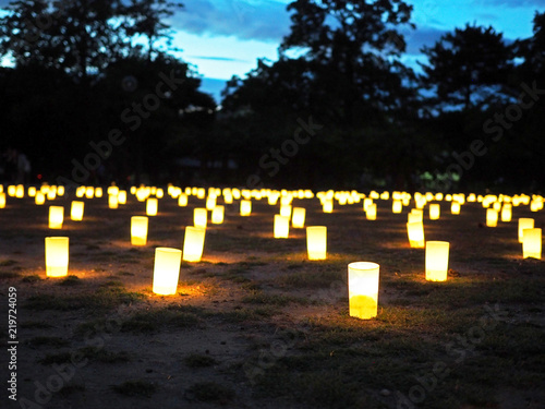 奈良県-綺麗なロウソクの風景-