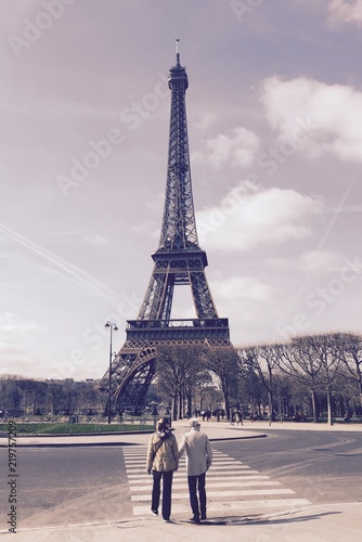 Romance in Paris © Mini Tigress