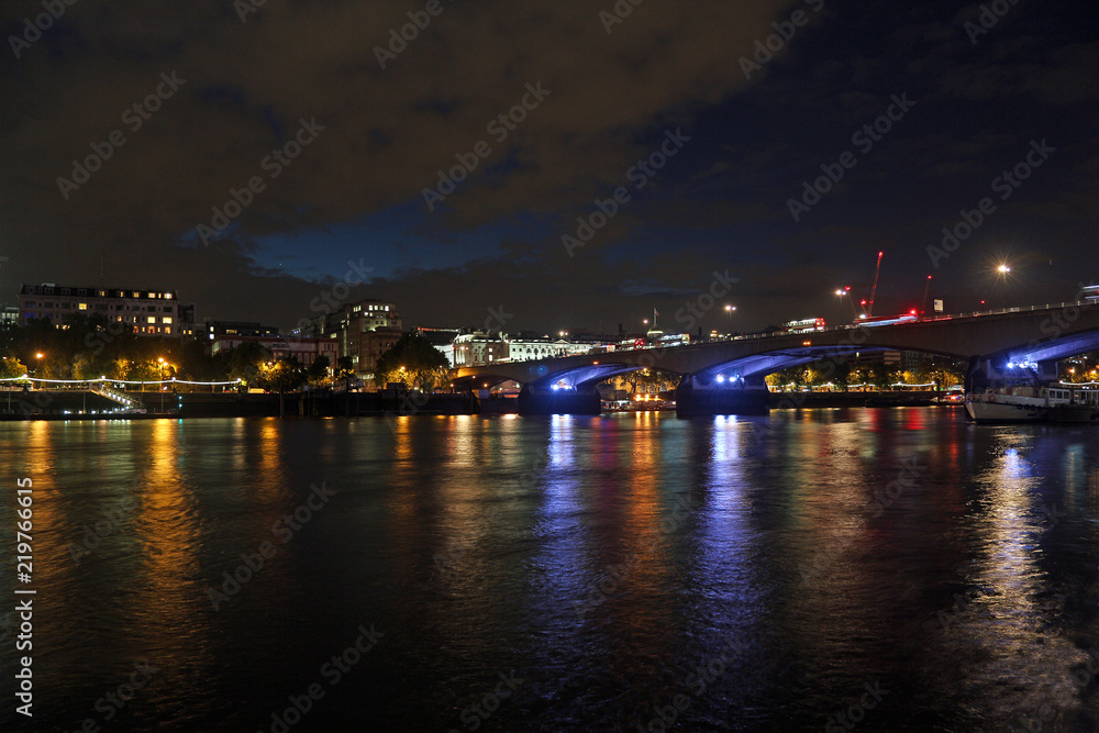 Londra by night