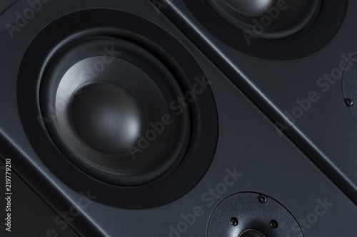 Multimedia speaker system with different speakers closeup