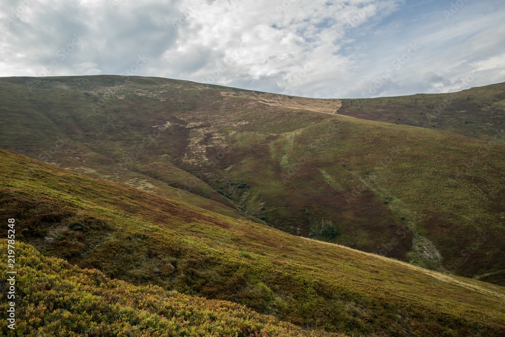 Obraz premium Mountains landscape in Borzhavsky range