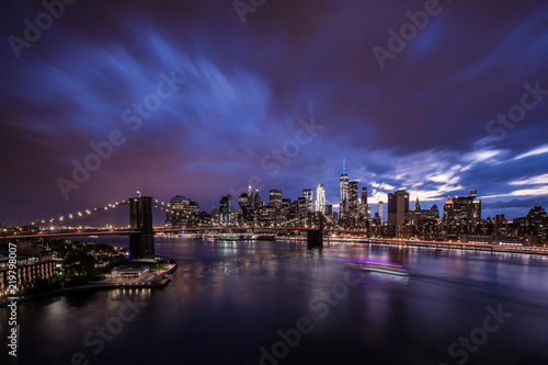Brooklyn Bridge und New York City © Jorge B.