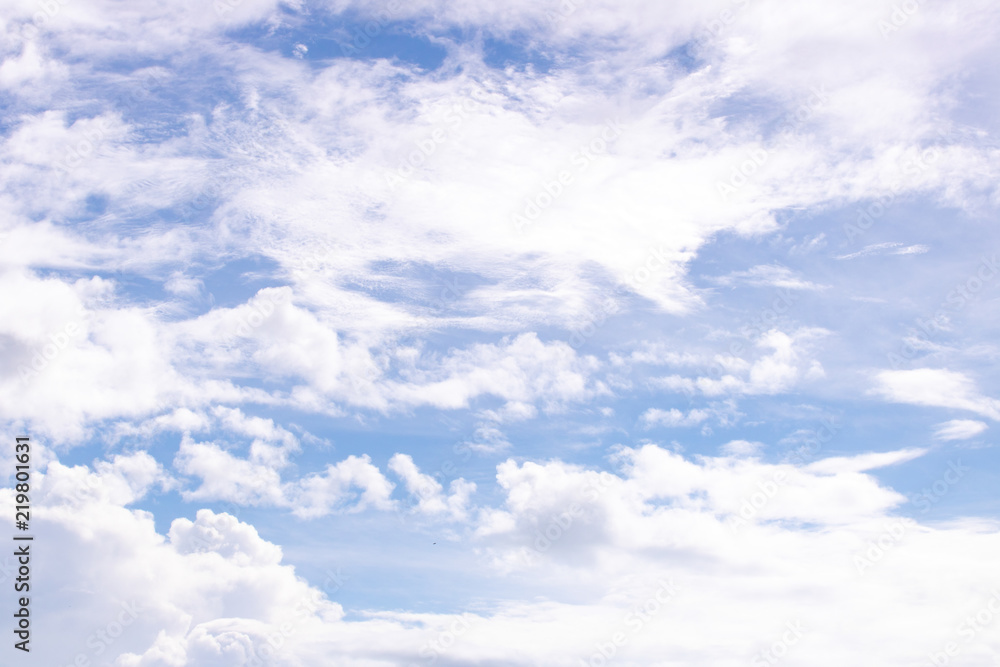 Naklejka premium blue sky and cloud copyspace background