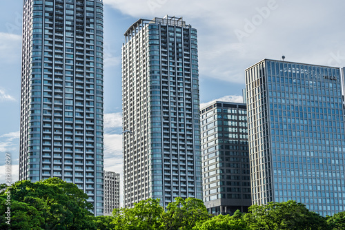不動産イメージ　High-rise condominium in Tokyo © kurosuke