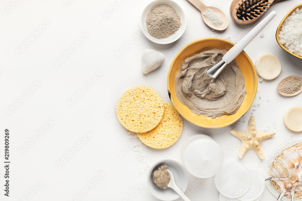 Fototapeta premium Preparing natural cosmetic mask in ceramic bowl