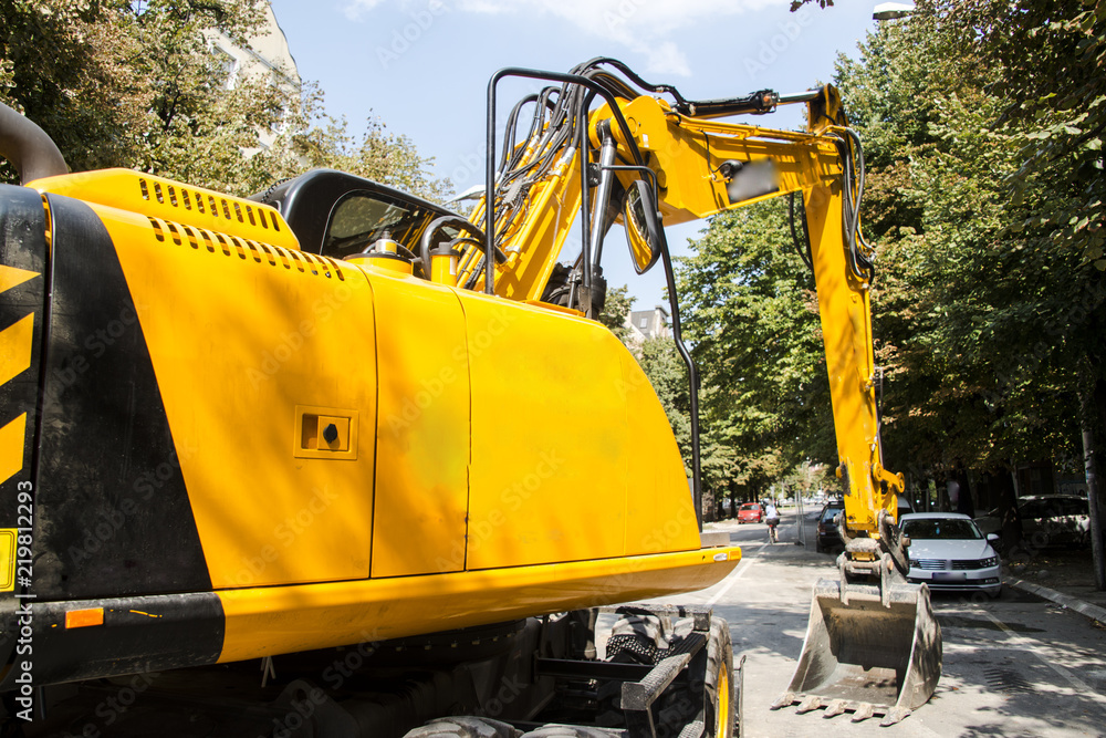 Excavator, hydraulics, tires, screws Excavator, hydraulics, tires, screws