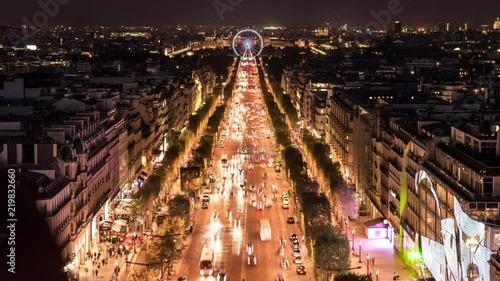 Arc de Triomphe by night photo