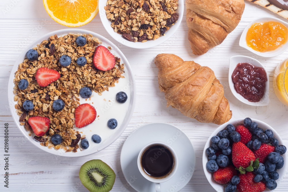 Fototapeta premium Granola yogurt and berries