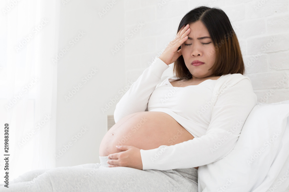 Pregnant women with the discomforts and feeling stressed during pregnancy Pregnant women with the discomforts and feeling stressed during pregnancy