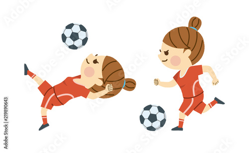 サッカーをする女性