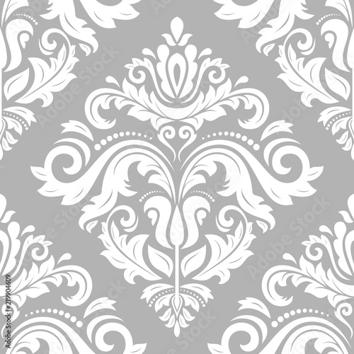 Orient classic white pattern. Seamless abstract background with repeating elements. Orient background