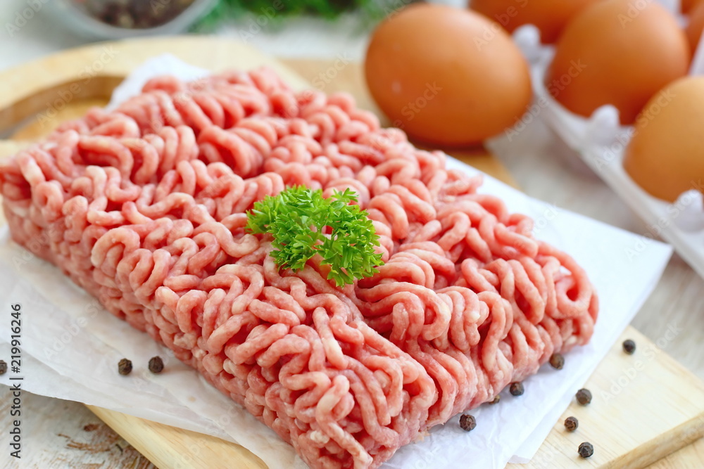 Raw minced meat