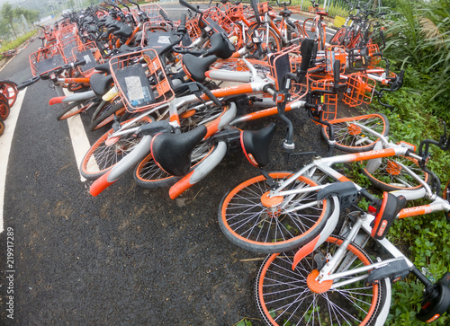 Canvas Print Shenzhen,Guangdong;China AUG 20;2018: - Abandoned shared bikes in China