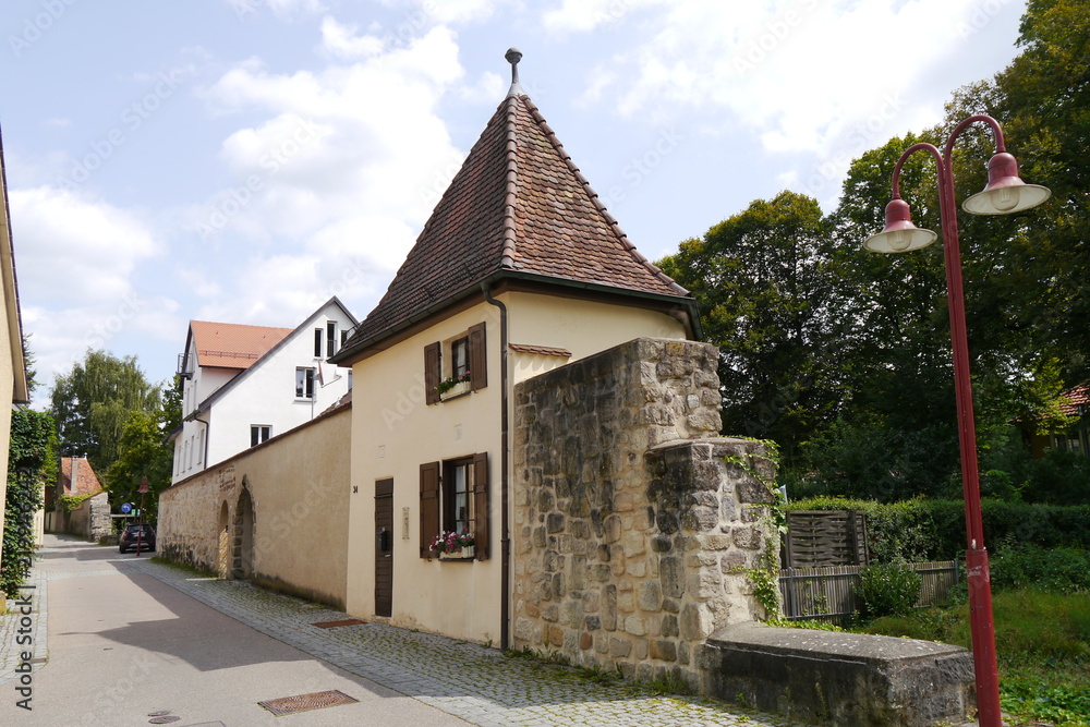 Haus und Reste Stadtmauer Ellwangen Haus und Reste Stadtmauer Ellwangen