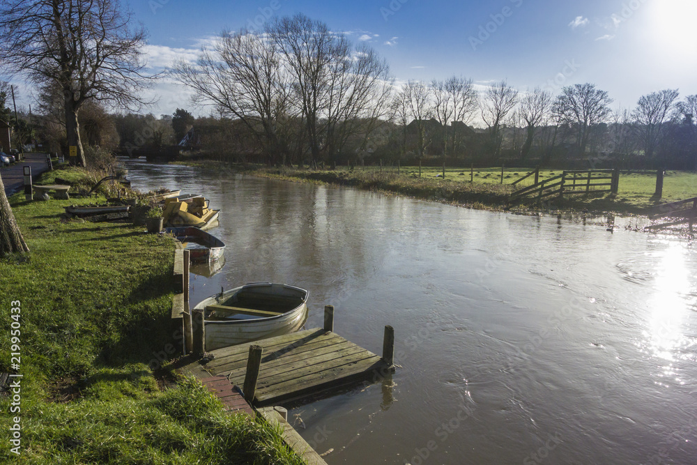 Obraz premium Great Stour River, Chartham, Kent, UK